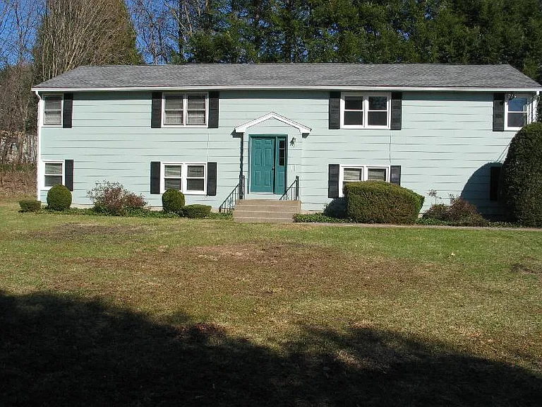 2 Rodnick St #4 — Photo 1