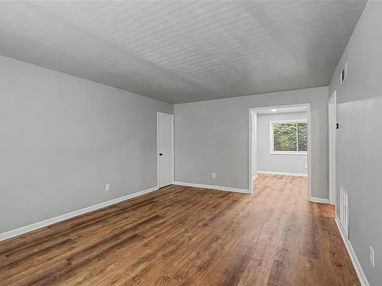 2430 Coosawattee Dr NE — Photo 20