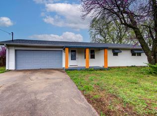 4037 W Groton St, Springfield, MO 65803