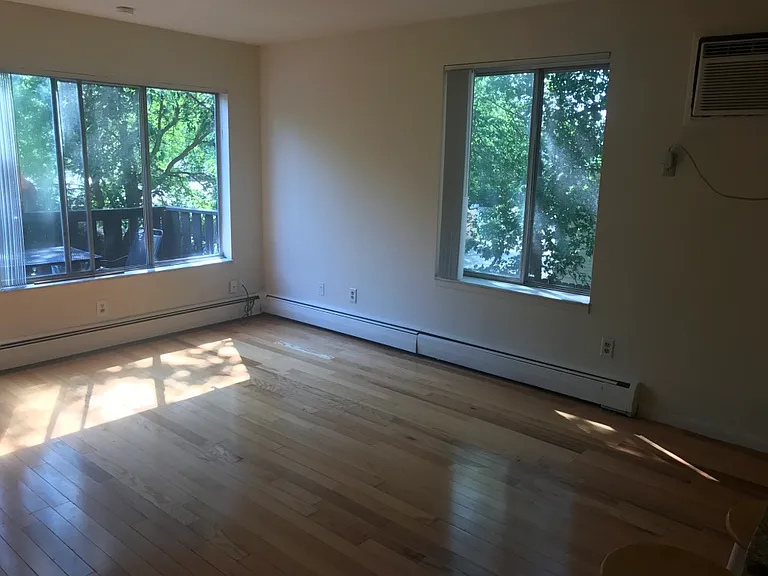 829 Brown St #2 — Photo 15