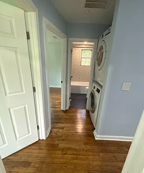 331 Simca St SE — Photo 10
