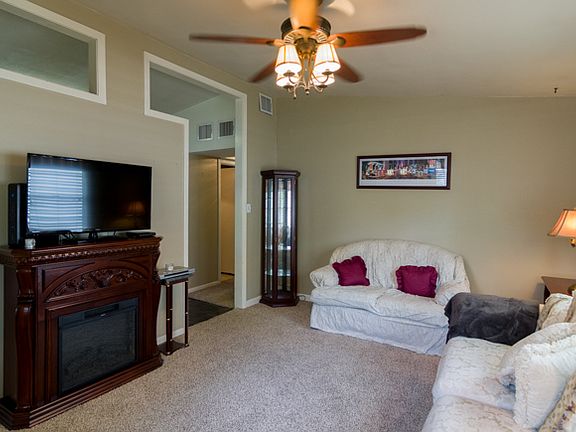 3rd image of 4206 Parkway Dr