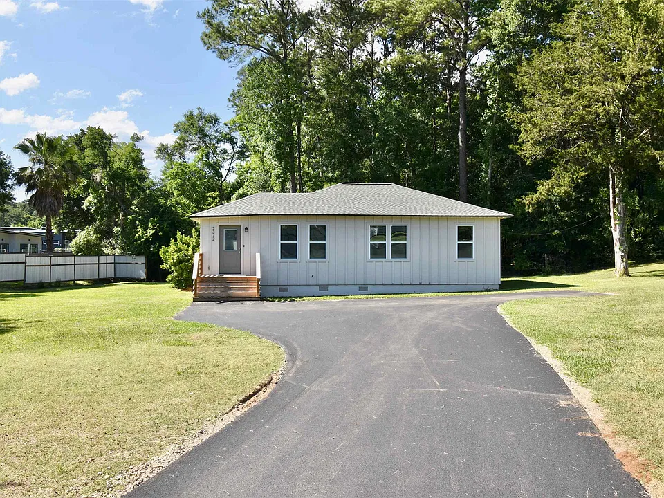2372 Lake Hall Rd