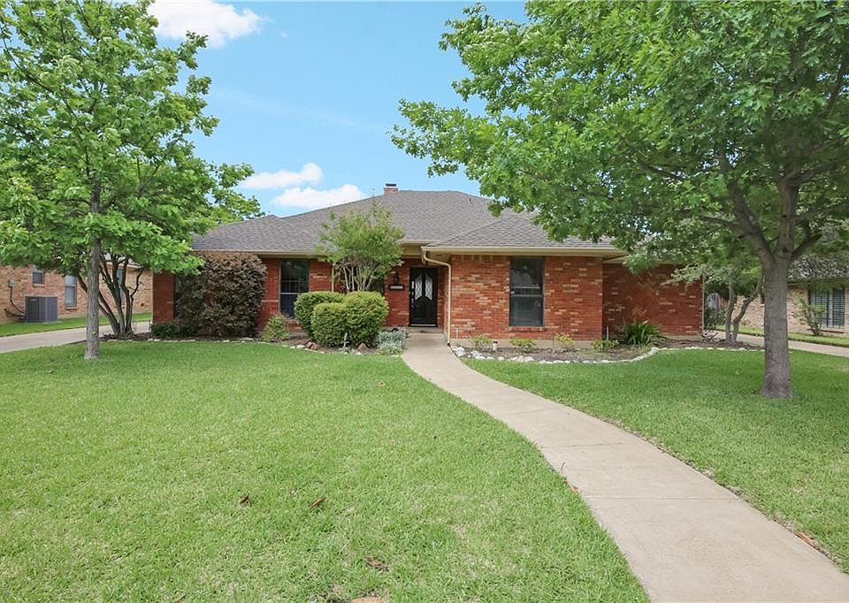 1st image of 1905 Pebblewood Dr