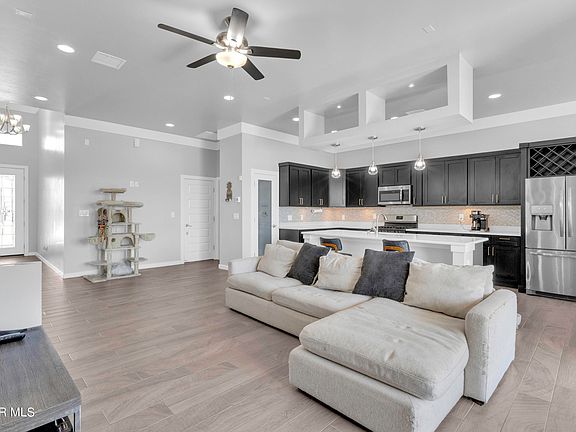 5th image of 2224 Tierra Nava St
