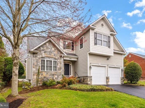 2610 John Marshall Dr, Arlington, VA 22207