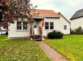 601 7th St W, Ashland, WI 54806