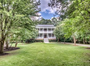 2560 Southers Cir, Suwanee, GA 30024