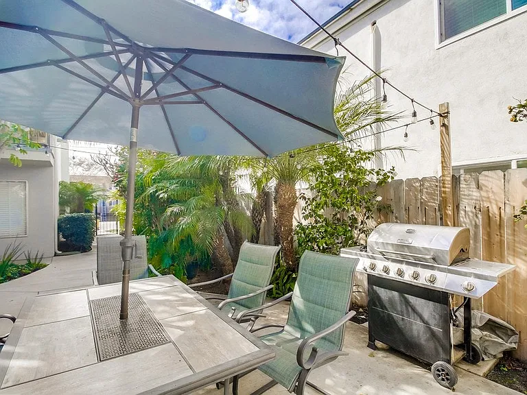 1254 Robinson Ave — Photo 7