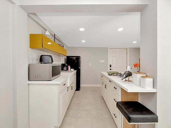5th image of 3001 Avenue O