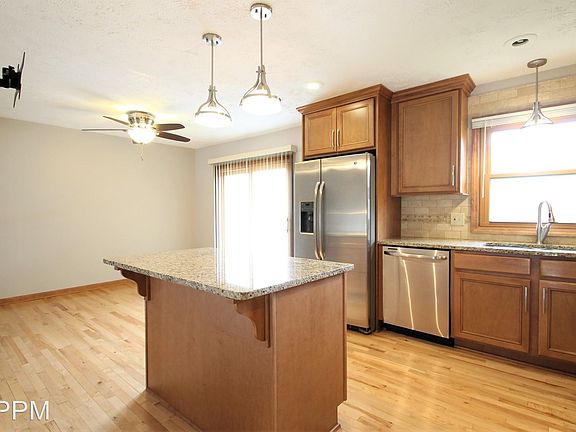 5th image of 1206 Patricia Dr