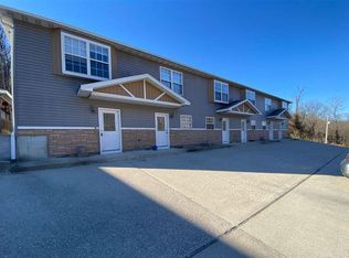 700 Hillside Rd, Waynesville, MO 65583