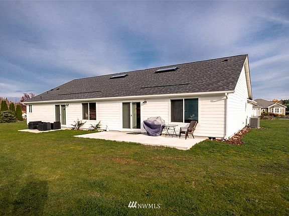 4th image of 51 Stone Farm Road