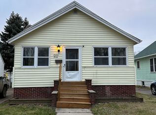 1630 McPherson St, Port Huron, MI 48060