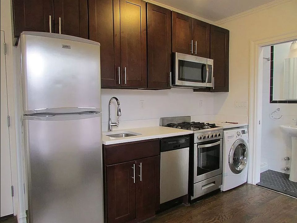 2nd image of 174 E 2nd St #3D