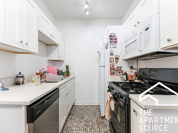 3rd image of 2252 N Cleveland Ave APT 1R
