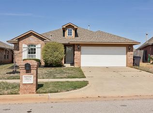 18432 Camborne Ave, Edmond, OK 73012