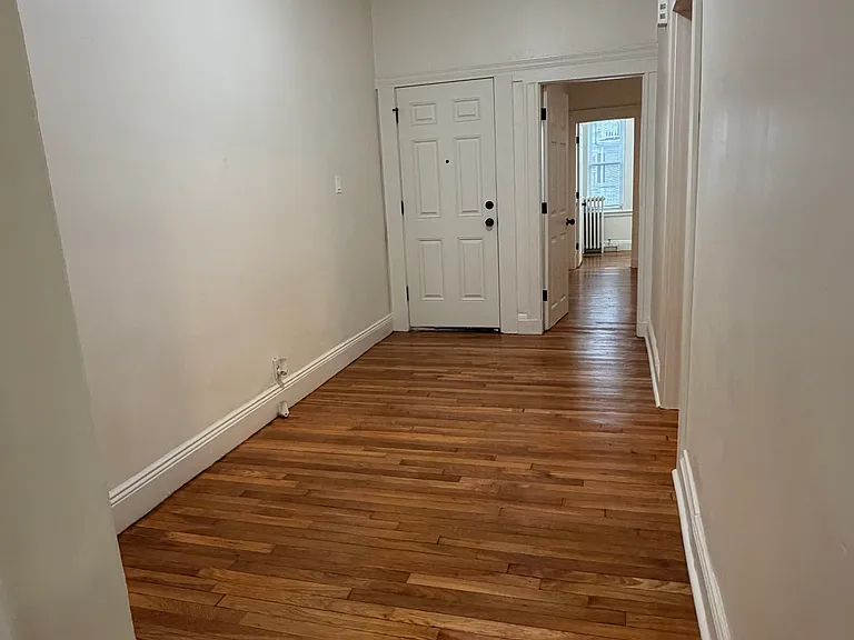 27 Hosmer St #1A — Photo 9