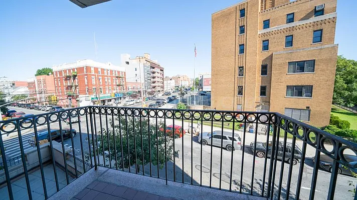 Rented by Sterling Realty Solution Inc | media 11