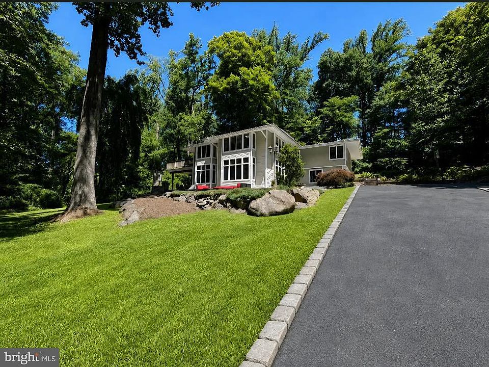 1st image of 756 Camp Woods Rd