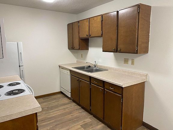 5th image of 1208 27th Ave S #301