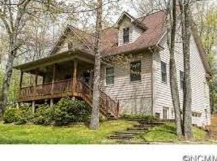 105 Mountain Meadow Rd, Penrose, NC 28766