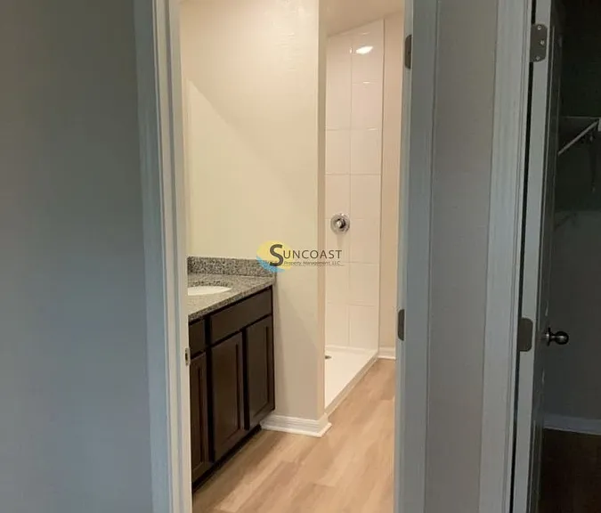 5557 Broadgate Ct — Photo 7