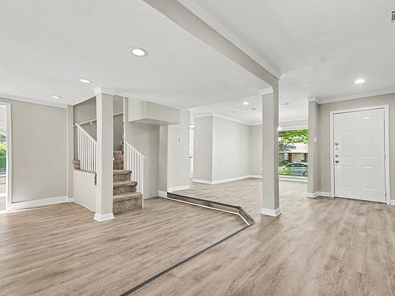 3rd image of 1304 Ursula Ct