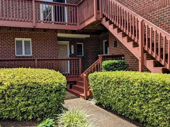 1265 Foursome Ln, Virginia Beach, VA 23455