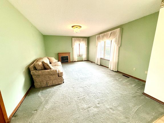 5th image of 801 E 16th Street