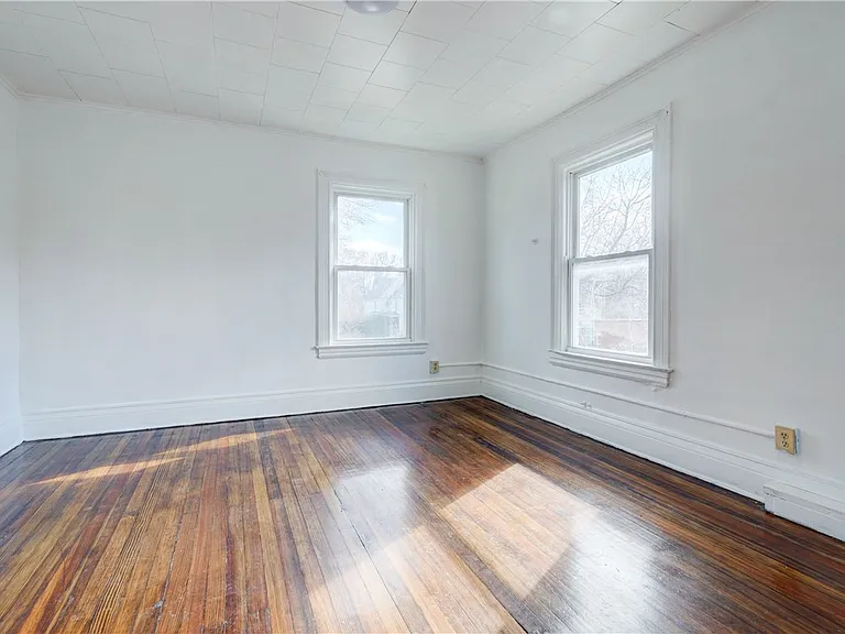 459 Parsells Ave — Photo 16