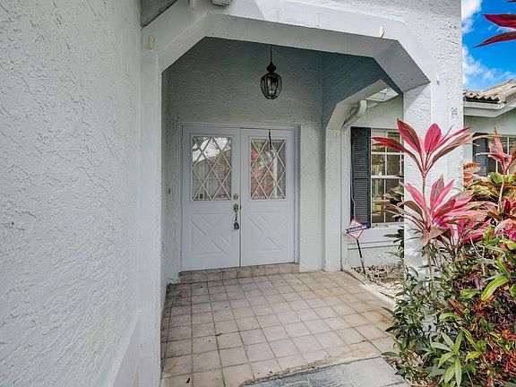 5th image of 5340 Pine Circle