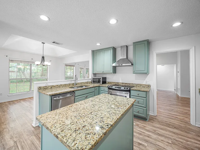 3313 Country Meadow Ln — Photo 22