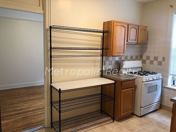 3rd image of 22-11 33rd St #B