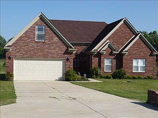 1st image of 318 Kearns Cir