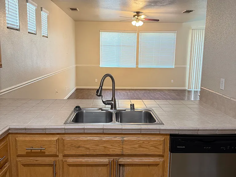 4674 W Javier Way — Photo 6