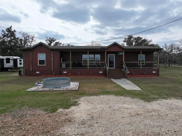 1385 Bego Rd, Goliad, TX 77963