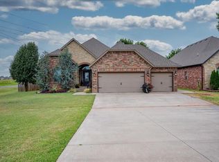 2917 Mirage St, Yukon, OK 73099