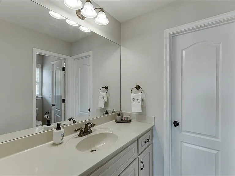 4612 Grandview Pkwy — Photo 30