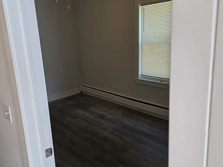 2421 1st Ave #1 — Photo 6