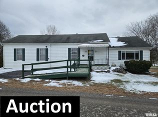 1600 Patriot Rd, Centralia, IL 62801