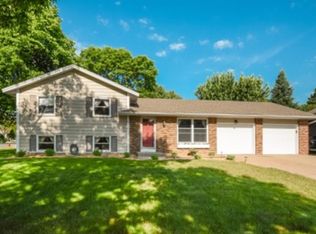 8140 Ivywood Ave S, Cottage Grove, MN 55016