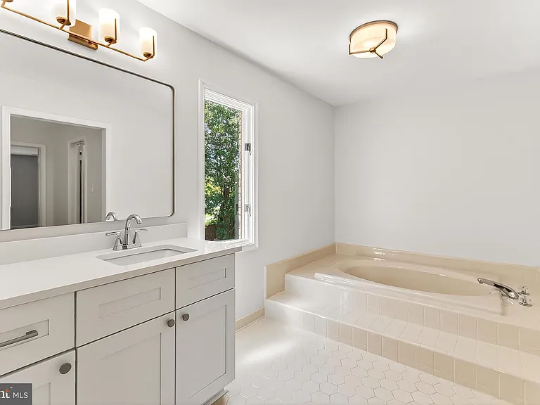 6294 Dunaway Ct — Photo 35