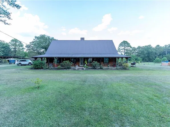 1102 Cloud Crossing Rd, Campti, LA 71411