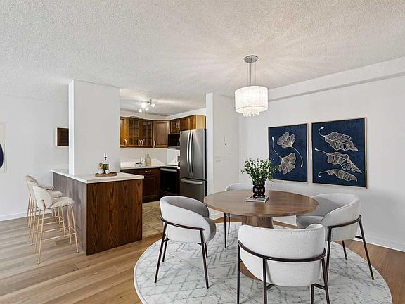 3rd image of 220 S 13th Ave SW #306