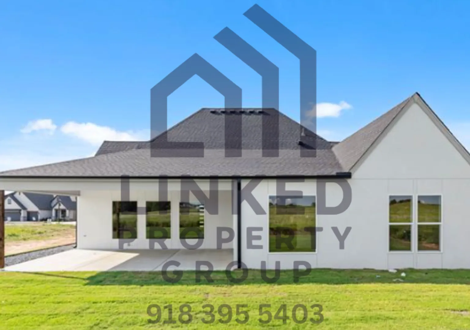 Beautiful Brand New 4 bedroom Home! — Photo 3