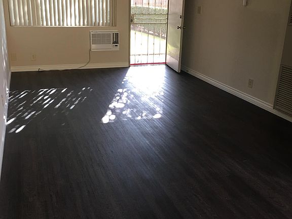 4th image of 633 S Pasadena Ave APT 40