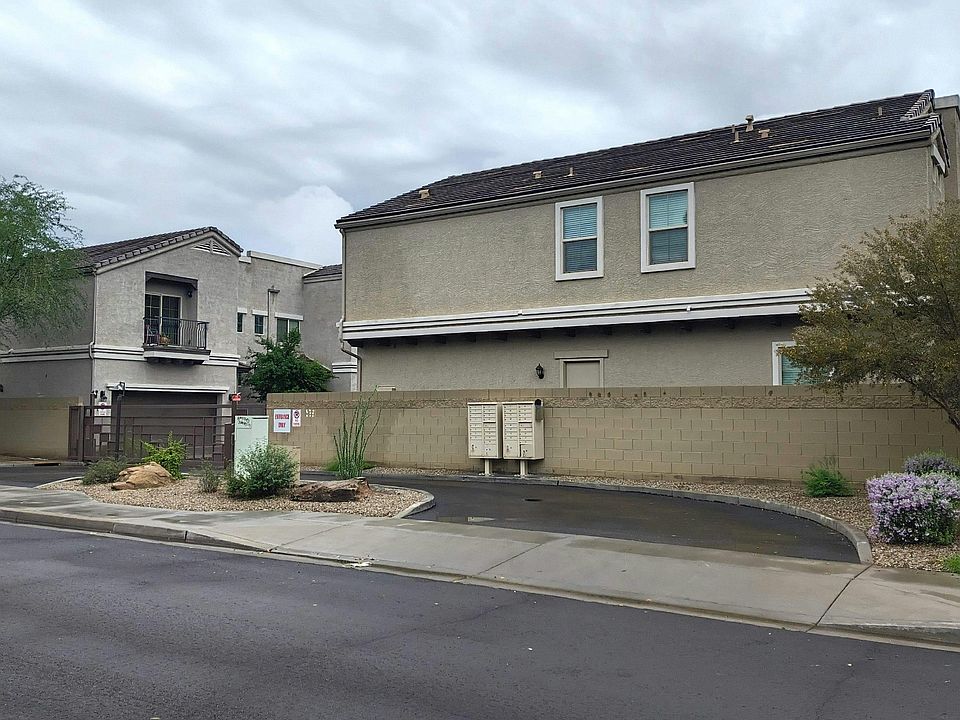 1st image of 3034 N 33rd Pl