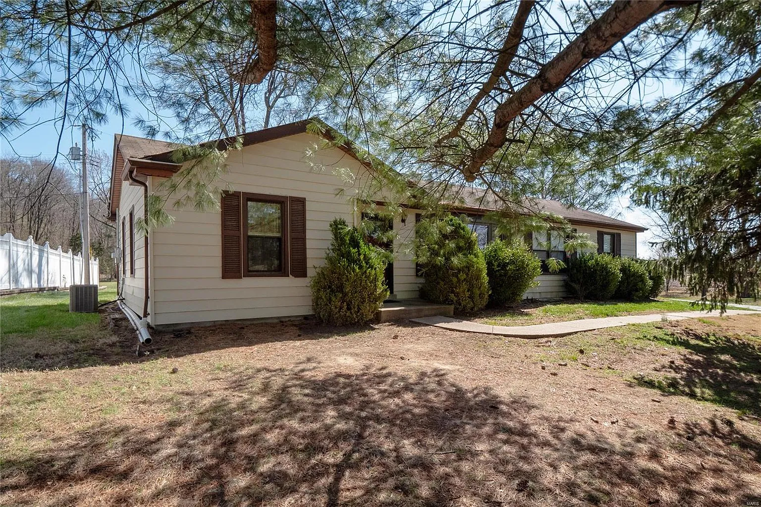 13320 W Watson Rd photo 1