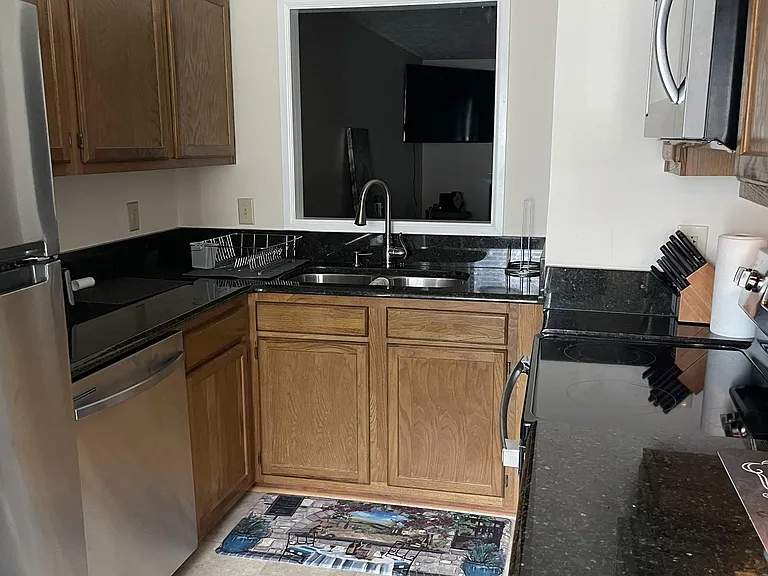 135 Villa Dr #1 — Photo 5